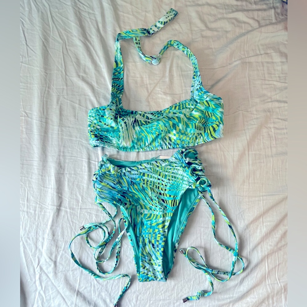 NWOT VS BATHING SUIT ✨